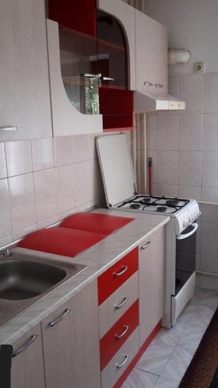Nerva Traian-8 min metrou T. Noi, garsoniera, bloc mixt anvelopat, libera - 6
