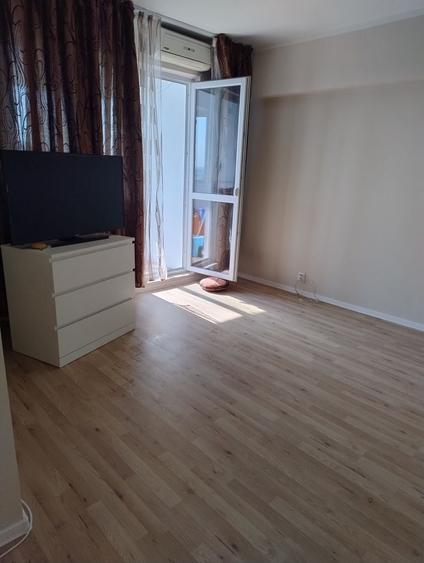 Garsonieră decomandată în Exterior Vest