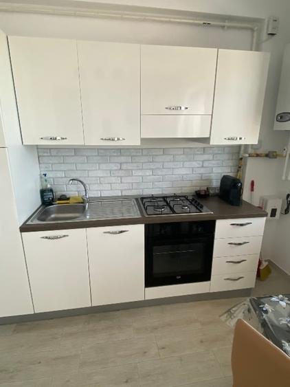 Apartament cu 2 camere decomandat, mobilat în Nord