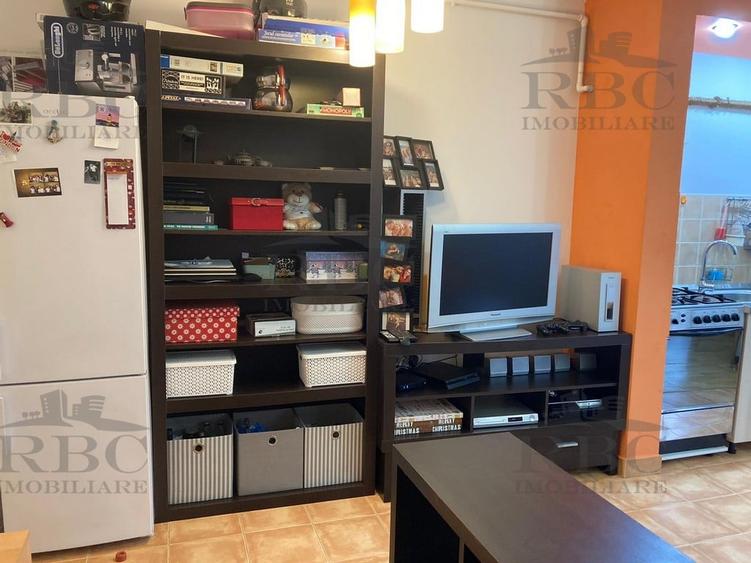 Apartament cu 2 camere semidecomandat în Andrei Mureșanu