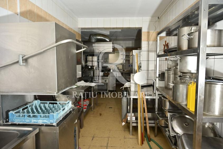 Casă cu 9 camere cu Canalizare în Băile Felix