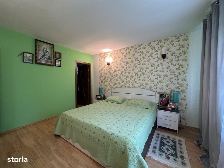 Casă cu 4 camere în Fulga