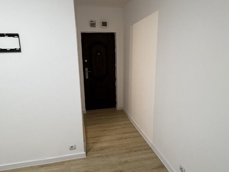 Garsonieră renovată de vânzare – Codrii Neamțului / Postăvarului | 19 mp | Etaj  - 7