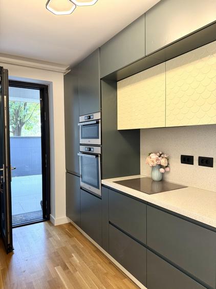 Apartament cu 4 camere decomandat, mobilat în Iancu Nicolae