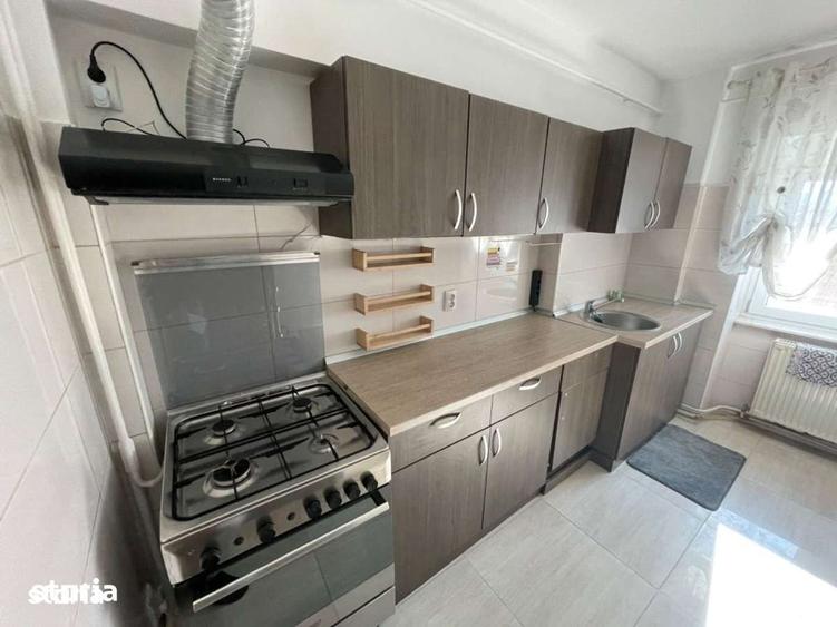 Inchiriez apartament 3 camere 2 bai decomandat Moara de foc Pacurari - 12