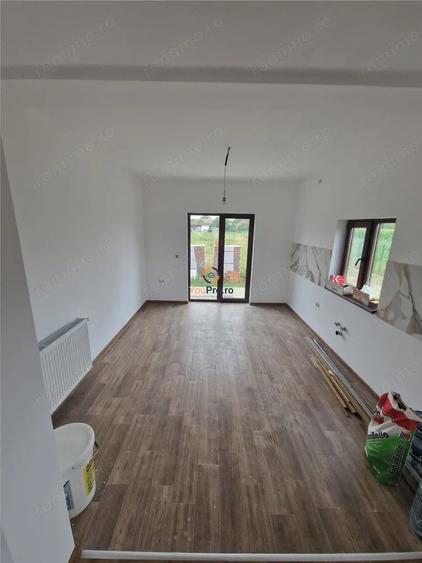 Casă cu 1 camere cu Teren 750 Mp în Dragșina