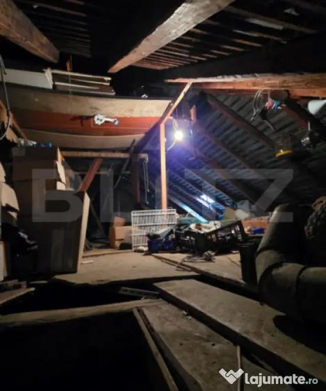 Casă cu 2 camere cu Teren 200 Mp în Central