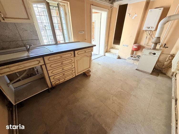 Casă cu 3 camere cu Teren 252 Mp în Șega