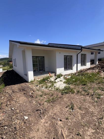 Casă cu 3 camere în Central