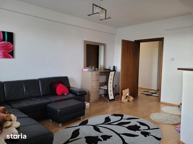 Apartament cu 3 camere decomandat în Ultracentral