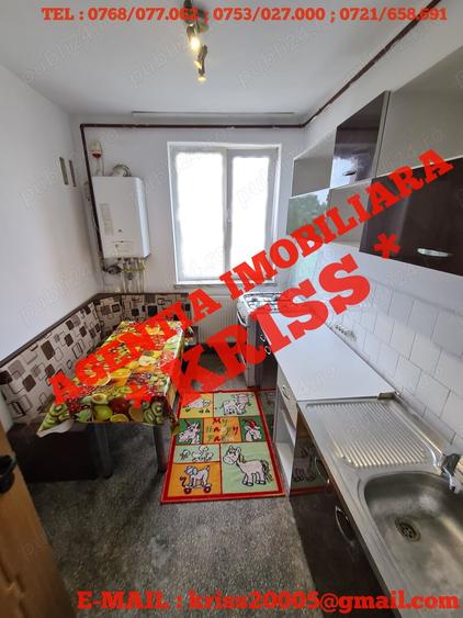 Apartament cu 2 camere semidecomandat în Calea București