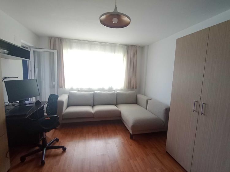 Garsonieră decomandată în Calea Turzii