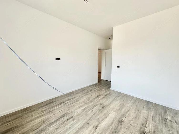 Casă cu 3 camere cu Teren 332 Mp în Albina