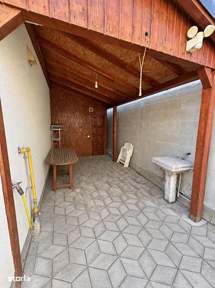 Casă cu 3 camere cu Teren 300 Mp în Central