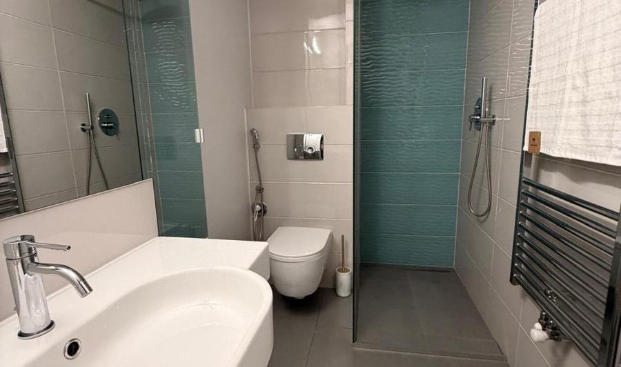 Apartament cu 3 camere în Nordului