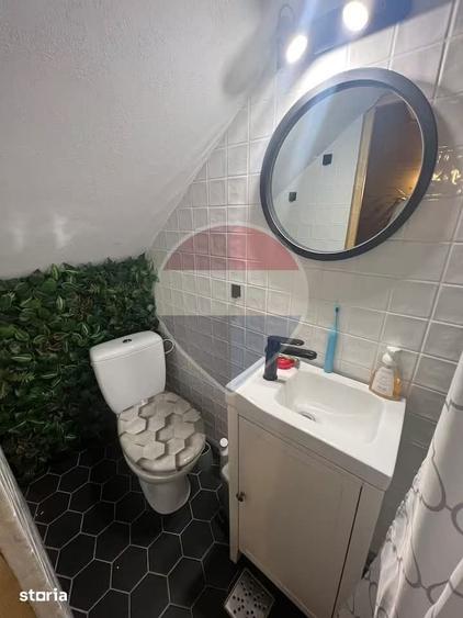 Casă cu 2 camere cu Teren 1500 Mp în Poieni