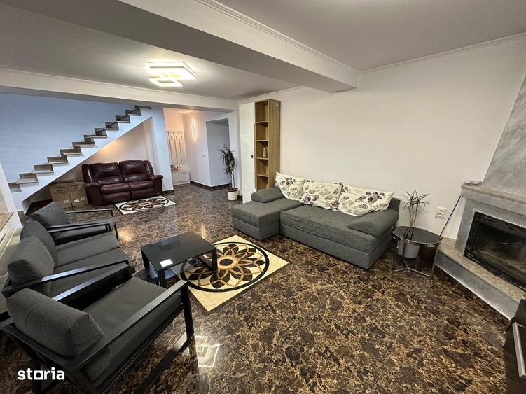 Casă cu 4 camere decomandat în Central