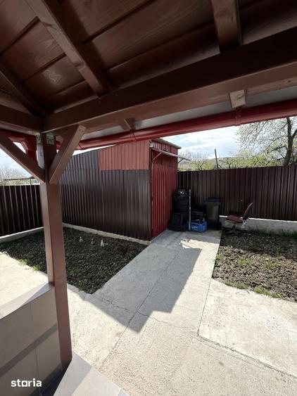 Casă cu 2 camere cu Teren 1100 Mp în Mihai Eminescu