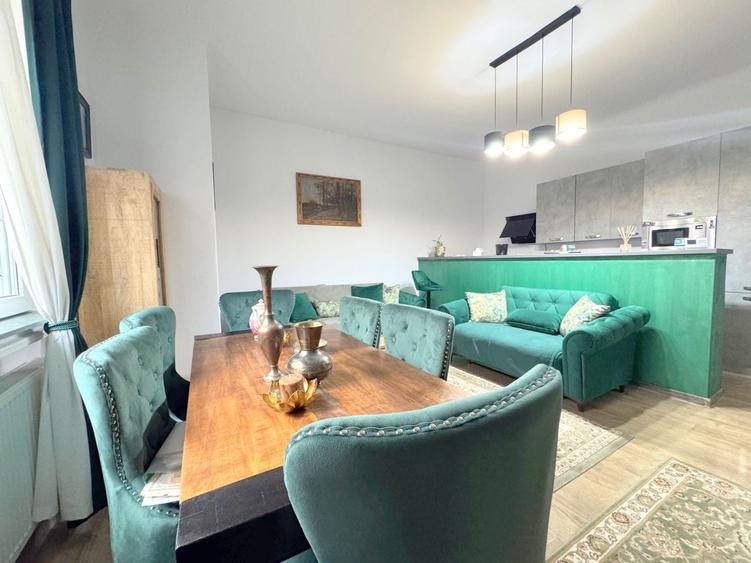 Apartament cu 2 camere decomandat, mobilat în Ultracentral
