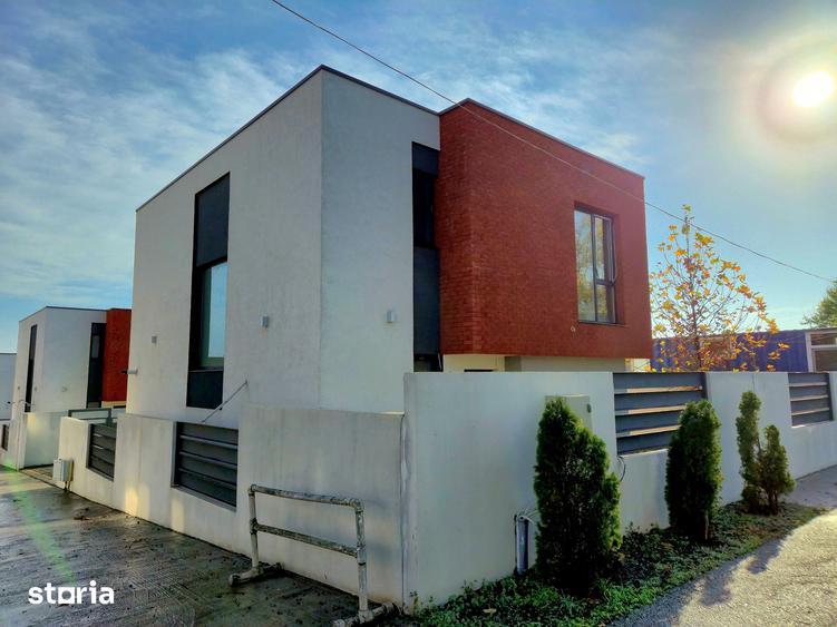 Casă cu 4 camere cu Teren 298 Mp în Central