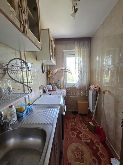Apartament cu 3 camere în Micro 14