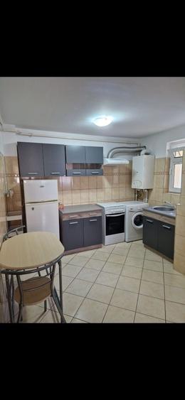 Apartament cu 2 camere decomandat în Mărăței
