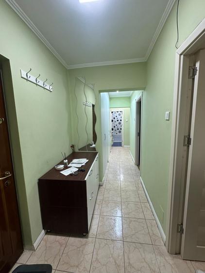Apartament cu 3 camere decomandat, mobilat în Morarilor