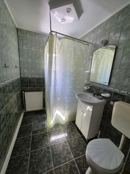 Apartament cu 2 camere decomandat în Găești