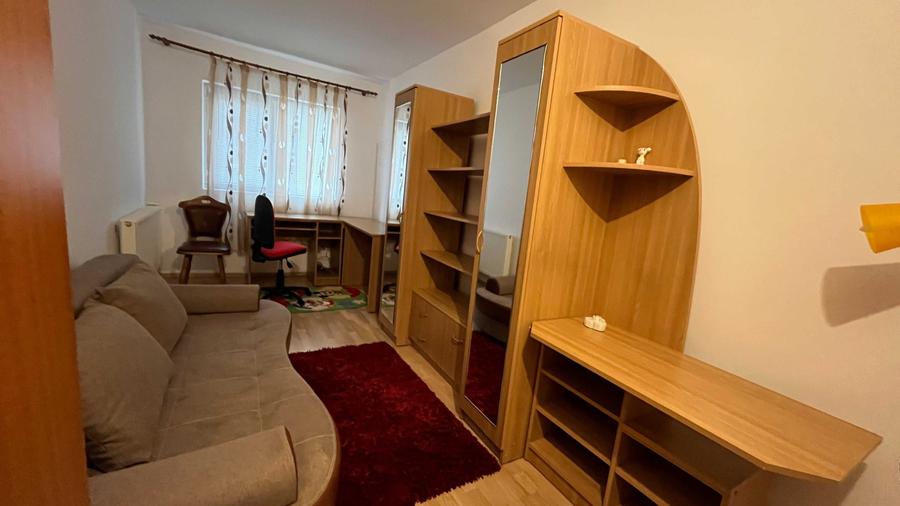 Apartament cu 3 camere decomandat în Dorobanți 1