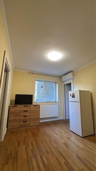Inchiriez apartament - 1