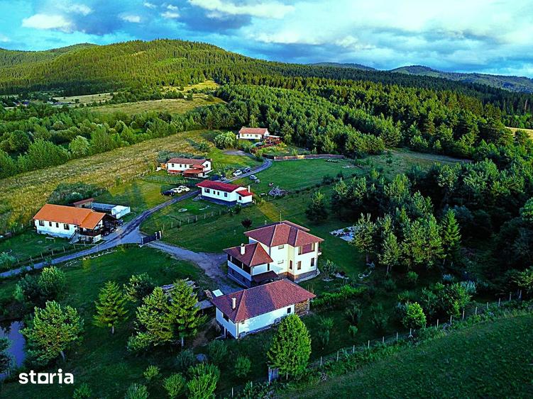 Casă cu 4 camere cu Teren 770 Mp în Covasna