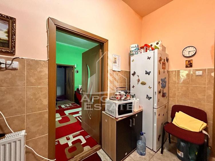 Apartament cu 2 camere nedecomandat, mobilat în Central
