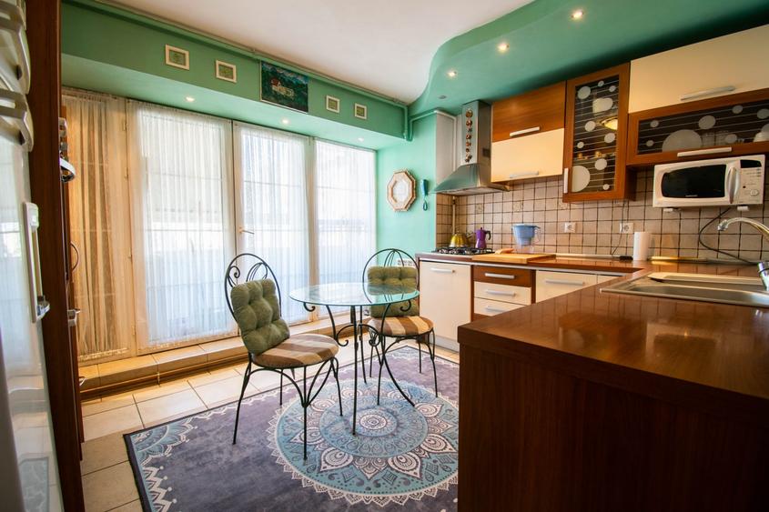 Apartament cu 2 camere decomandat, mobilat în Nerva Traian