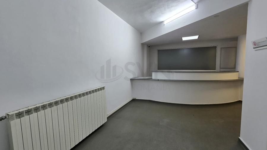 Casă individuală cu 16 camere cu Canalizare în Cotroceni