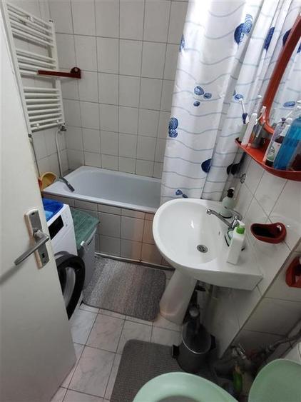 Apartament cu 2 camere decomandat, mobilat în Podu Roș
