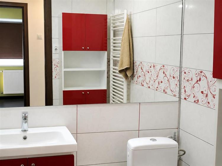 Apartament cu 2 camere decomandat, mobilat în Colentina