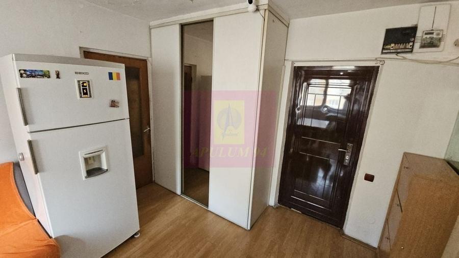 Apartament cu 2 camere decomandat, mobilat în Vitan