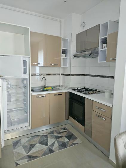 Apartament cu 2 camere semidecomandat în Pipera