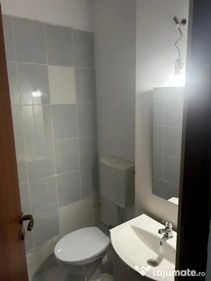 Apartament cu 3 camere decomandat în Gării