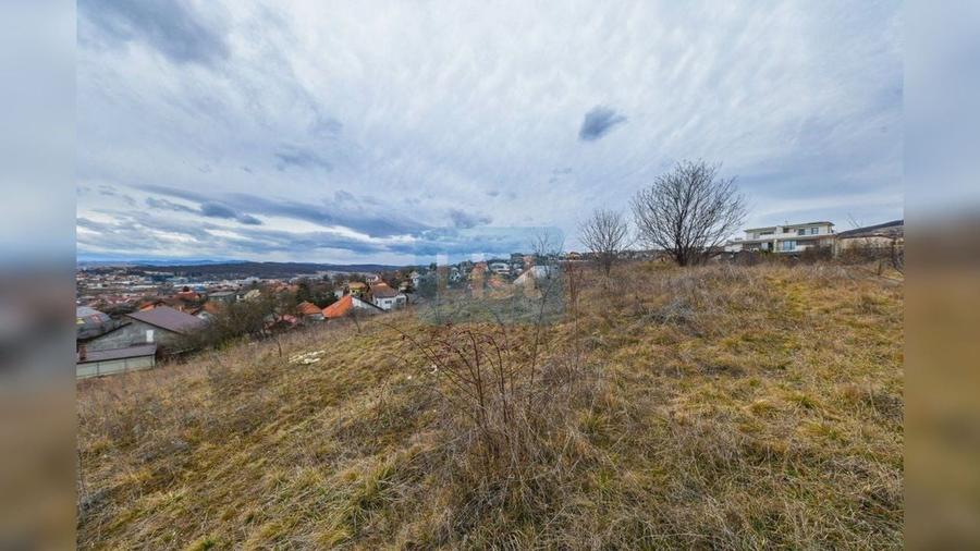 Teren Construcții intravilan de 3409 mp, în Dâmbul Rotund