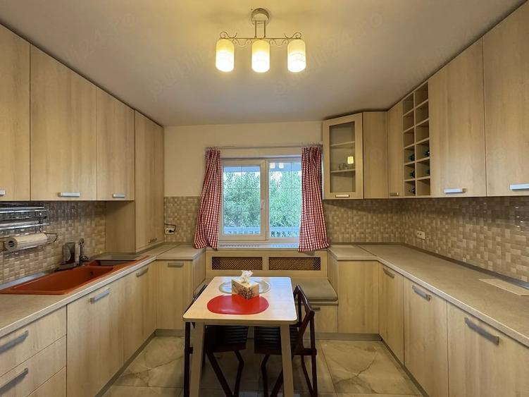 Casă cu 4 camere cu Teren 550 Mp în Crevedia