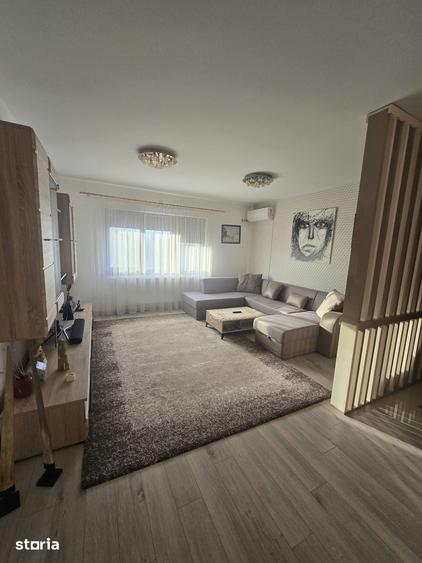 Apartament cu 4 camere în Burdea