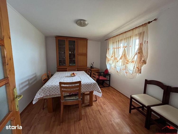 Casă cu 4 camere în Vărsătura