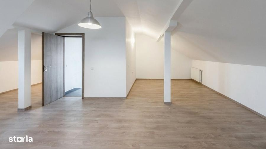 Casă cu 4 camere în Săbăreni