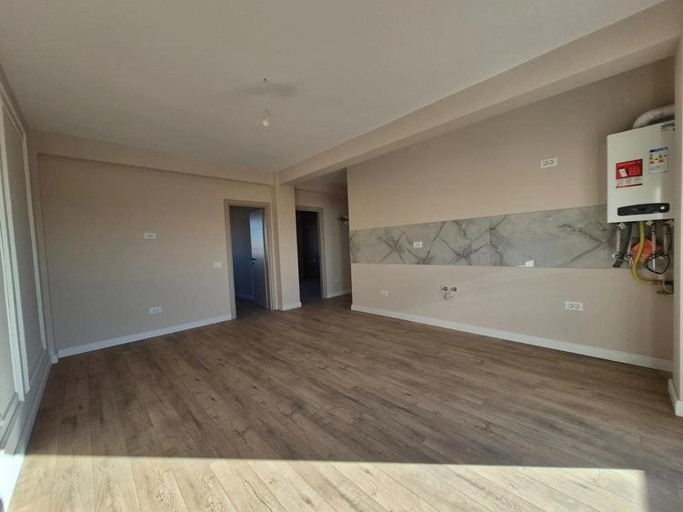 Apartament cu 3 camere semidecomandat în Valea Lupului