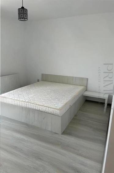 Garsonieră decomandată, mobilată în Girocului