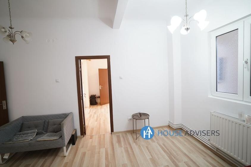 Apartament cu 3 camere, mobilat în Universitate