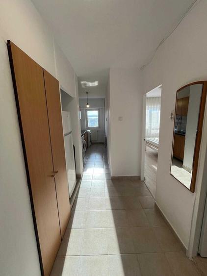 Apartament decomandat în Vest