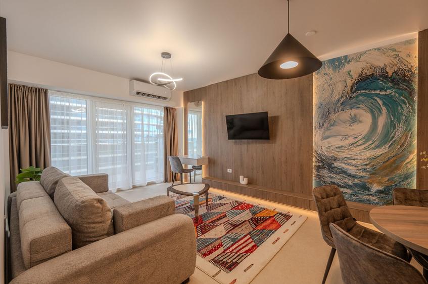 Apartament cu 3 camere decomandat în Mamaia-Sat