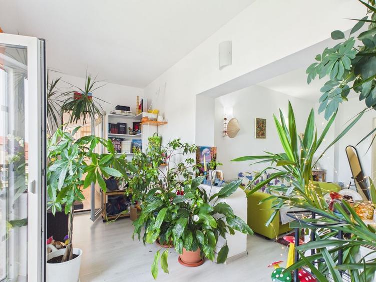 Apartament cu 3 camere decomandat, mobilat în Drumul Taberei
